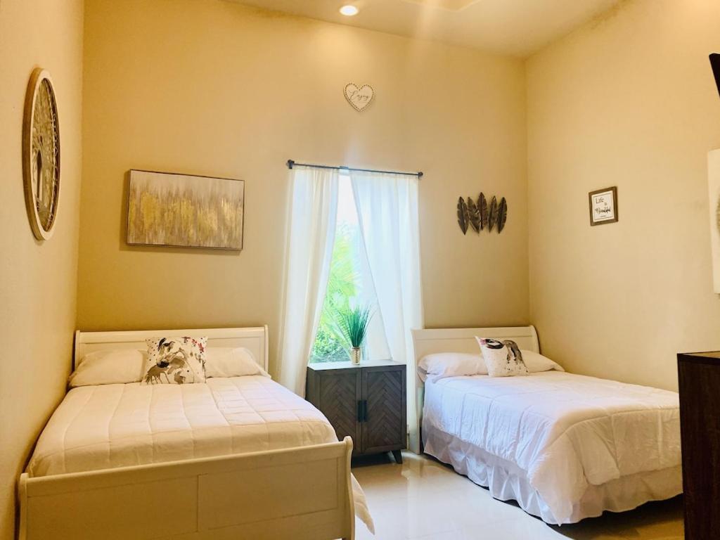 Brownsville Comfort 2 Bedroom 1 Bath , Spacious Kitchen And Outdoor Home ภายนอก รูปภาพ