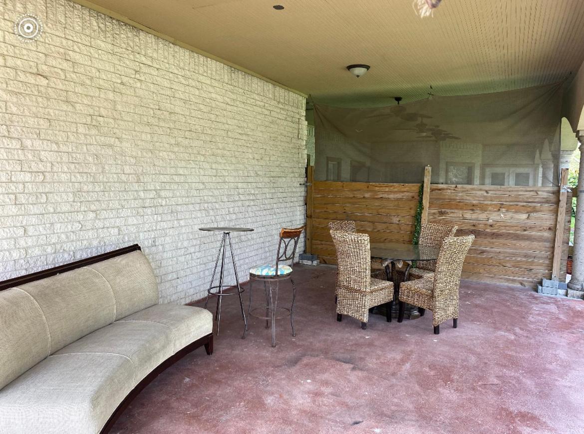 Brownsville Comfort 2 Bedroom 1 Bath , Spacious Kitchen And Outdoor Home ภายนอก รูปภาพ