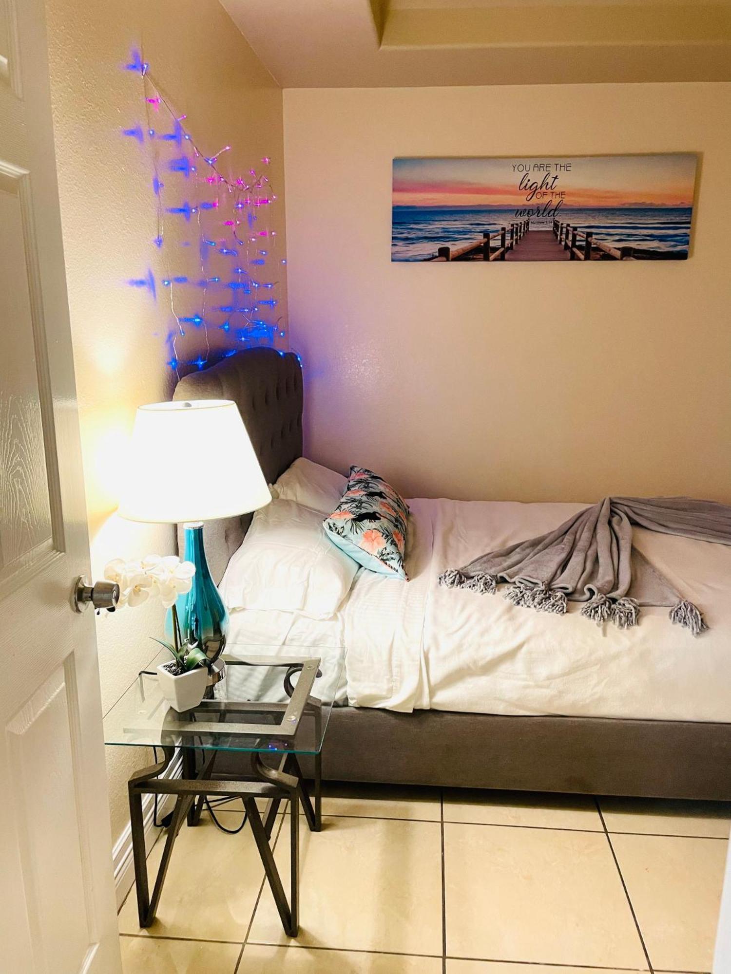 Brownsville Comfort 2 Bedroom 1 Bath , Spacious Kitchen And Outdoor Home ภายนอก รูปภาพ