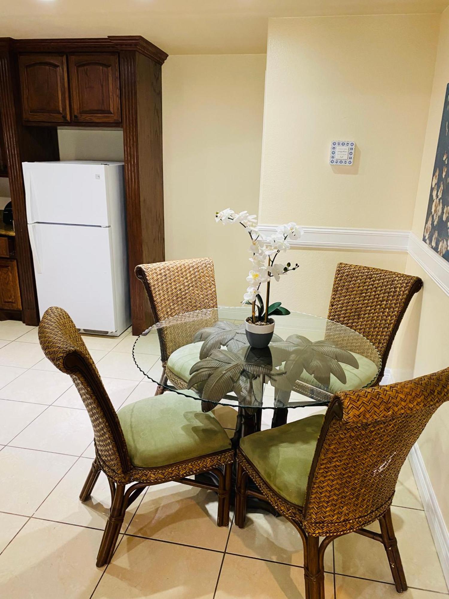 Brownsville Comfort 2 Bedroom 1 Bath , Spacious Kitchen And Outdoor Home ภายนอก รูปภาพ